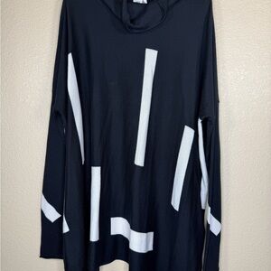 Planet by Lauren G. Black and White Women's Sweater